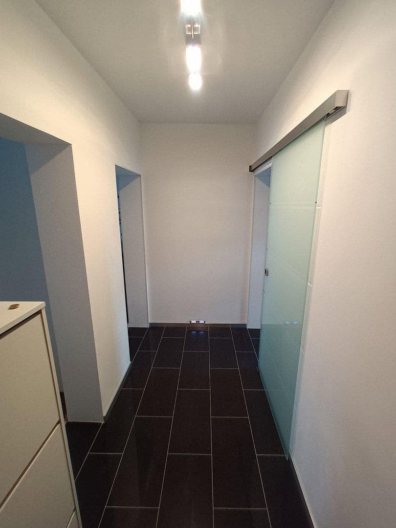 Pronájem bytu 2+1 60 m², Köln, Severní Porýní-Vestfálsko Pronájem bytu 2+1 60 m², Köln, Severní Porýní-Vestfálsko