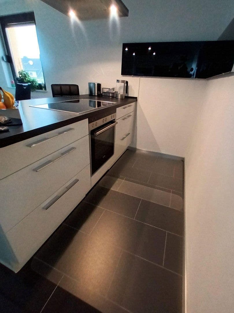 Pronájem bytu 2+1 60 m², Köln, Severní Porýní-Vestfálsko Pronájem bytu 2+1 60 m², Köln, Severní Porýní-Vestfálsko