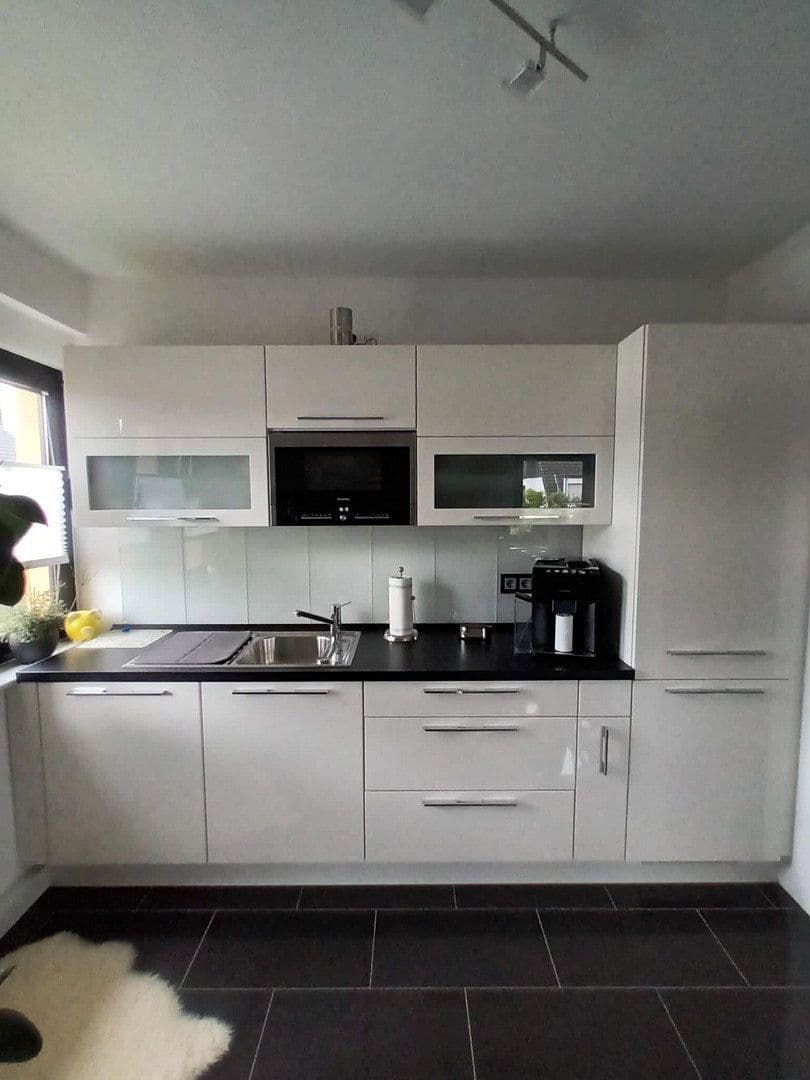 Pronájem bytu 2+1 60 m², Köln, Severní Porýní-Vestfálsko Pronájem bytu 2+1 60 m², Köln, Severní Porýní-Vestfálsko