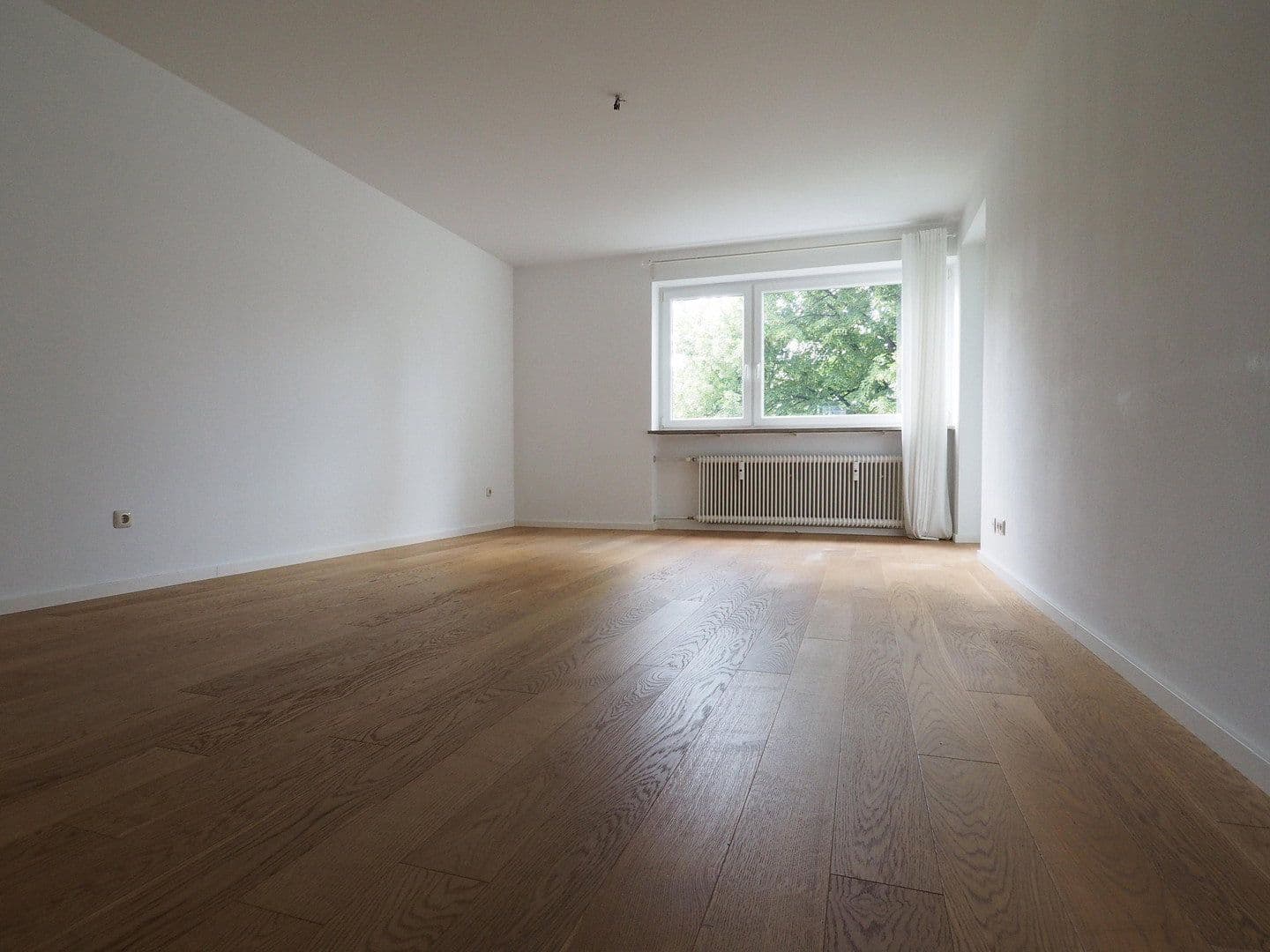 Prodej bytu 3+1 77 m², Klingerstrasse, 34, München, Bavorsko Prodej bytu 3+1 77 m², Klingerstrasse, 34, München, Bavorsko