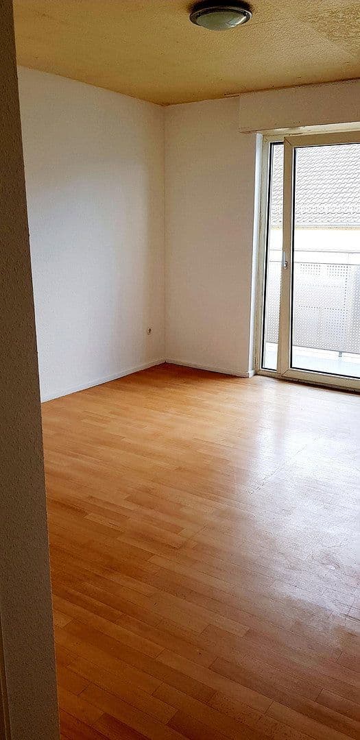 Pronájem bytu 2+1 47 m², Ludwigshafen, Porýní-Falc Pronájem bytu 2+1 47 m², Ludwigshafen, Porýní-Falc