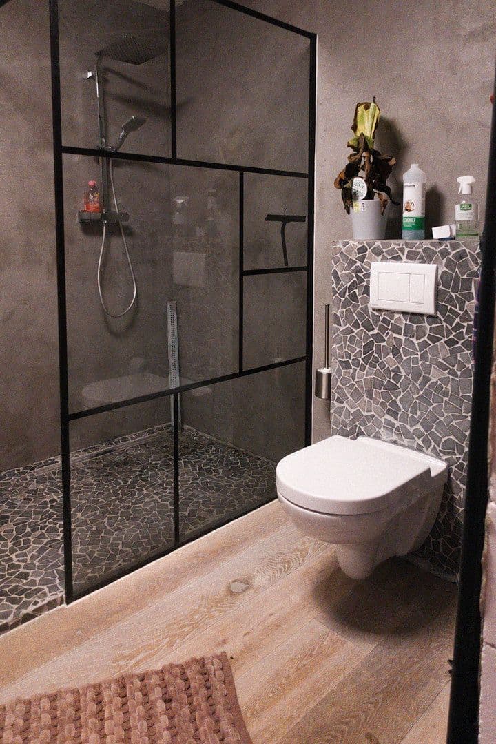 Prodej domu 250 m², pozemek 689 m², Heddesbach, Bádensko-Württembersko Prodej domu 250 m², pozemek 689 m², Heddesbach, Bádensko-Württembersko