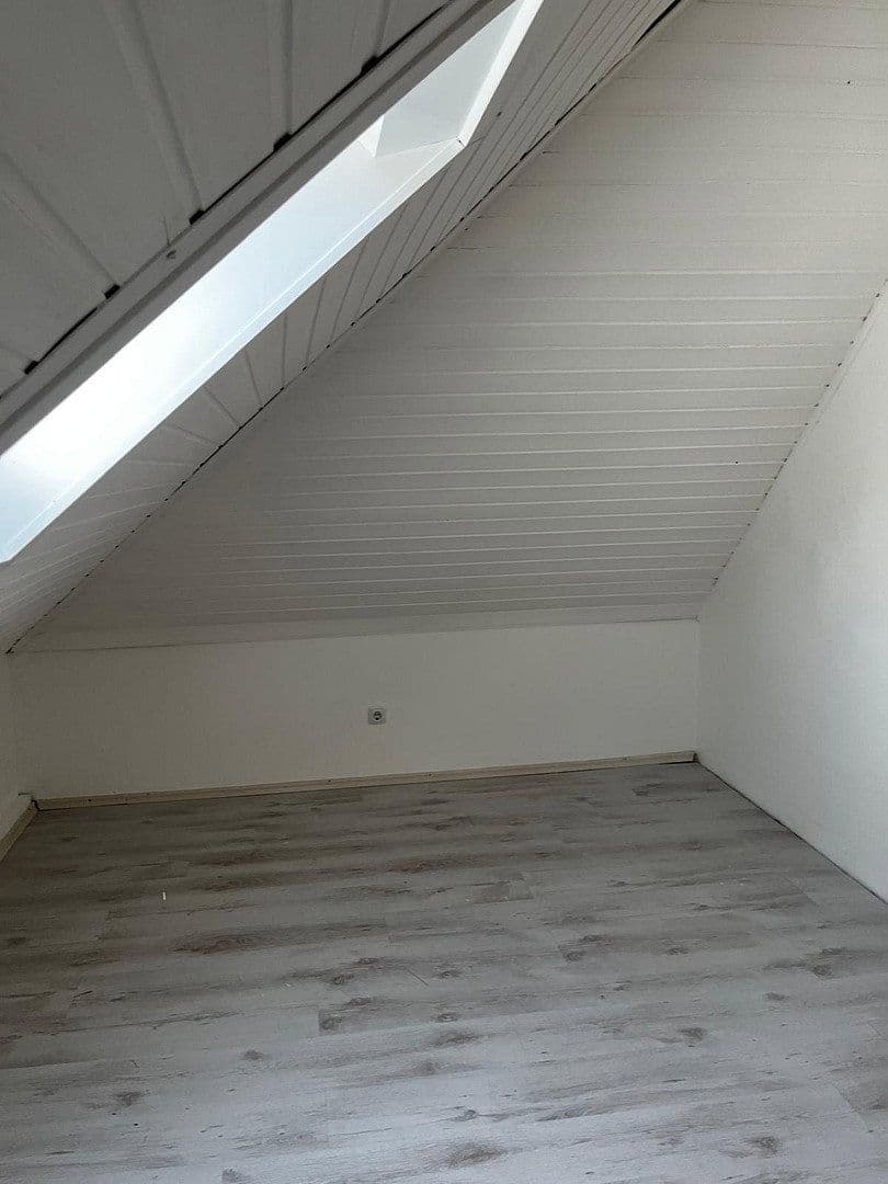 Pronájem domu 58 m², pozemek 68 m², Uhlandstr.5, Herdecke, Severní Porýní-Vestfálsko Pronájem domu 58 m², pozemek 68 m², Uhlandstr.5, Herdecke, Severní Porýní-Vestfálsko