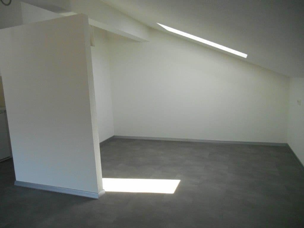 Pronájem bytu 1+1 33 m², Riedelstrasse 16, Bad Reichenhall, Bavorsko Pronájem bytu 1+1 33 m², Riedelstrasse 16, Bad Reichenhall, Bavorsko