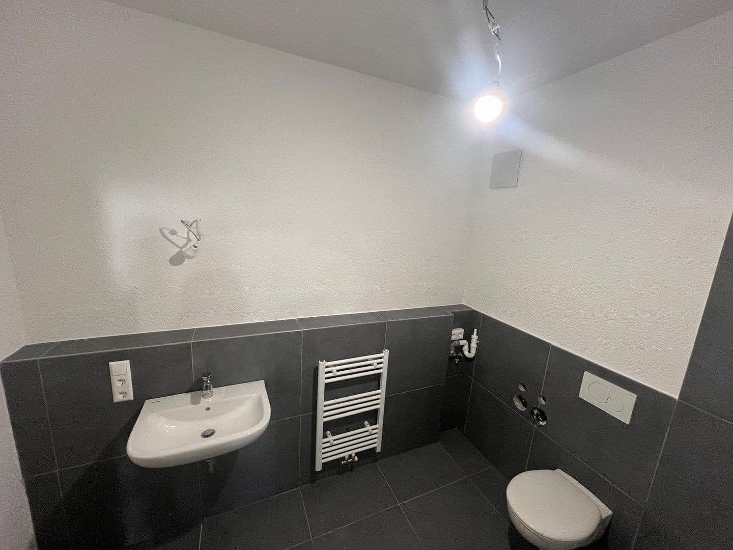 Pronájem bytu 2+1 55 m², Obere Hauptstrasse, Lustadt, Porýní-Falc Pronájem bytu 2+1 55 m², Obere Hauptstrasse, Lustadt, Porýní-Falc