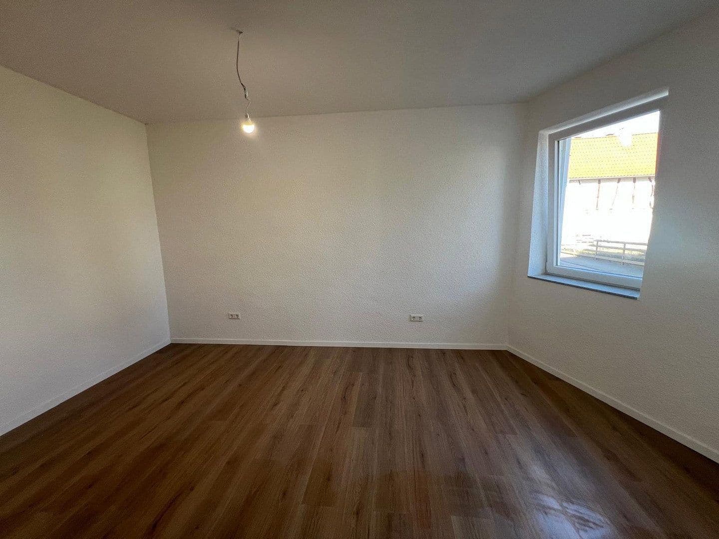 Pronájem bytu 2+1 55 m², Obere Hauptstrasse, Lustadt, Porýní-Falc Pronájem bytu 2+1 55 m², Obere Hauptstrasse, Lustadt, Porýní-Falc