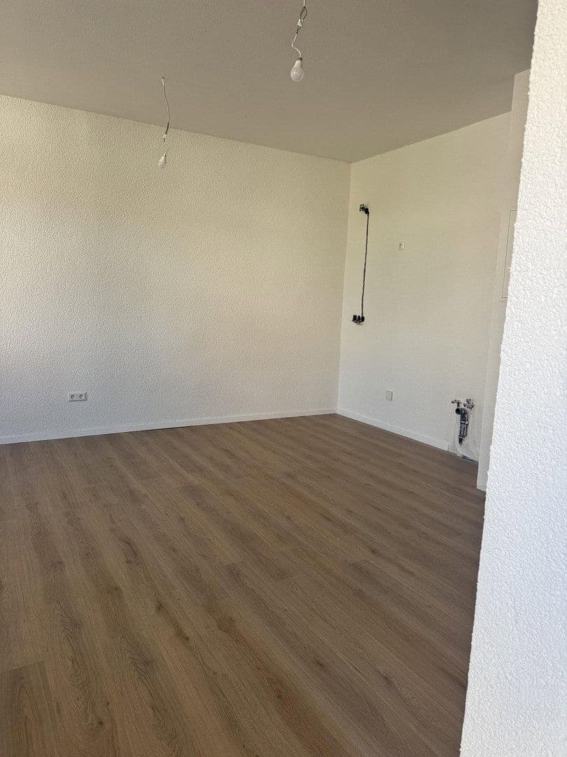 Pronájem bytu 2+1 55 m², Obere Hauptstrasse, Lustadt, Porýní-Falc Pronájem bytu 2+1 55 m², Obere Hauptstrasse, Lustadt, Porýní-Falc