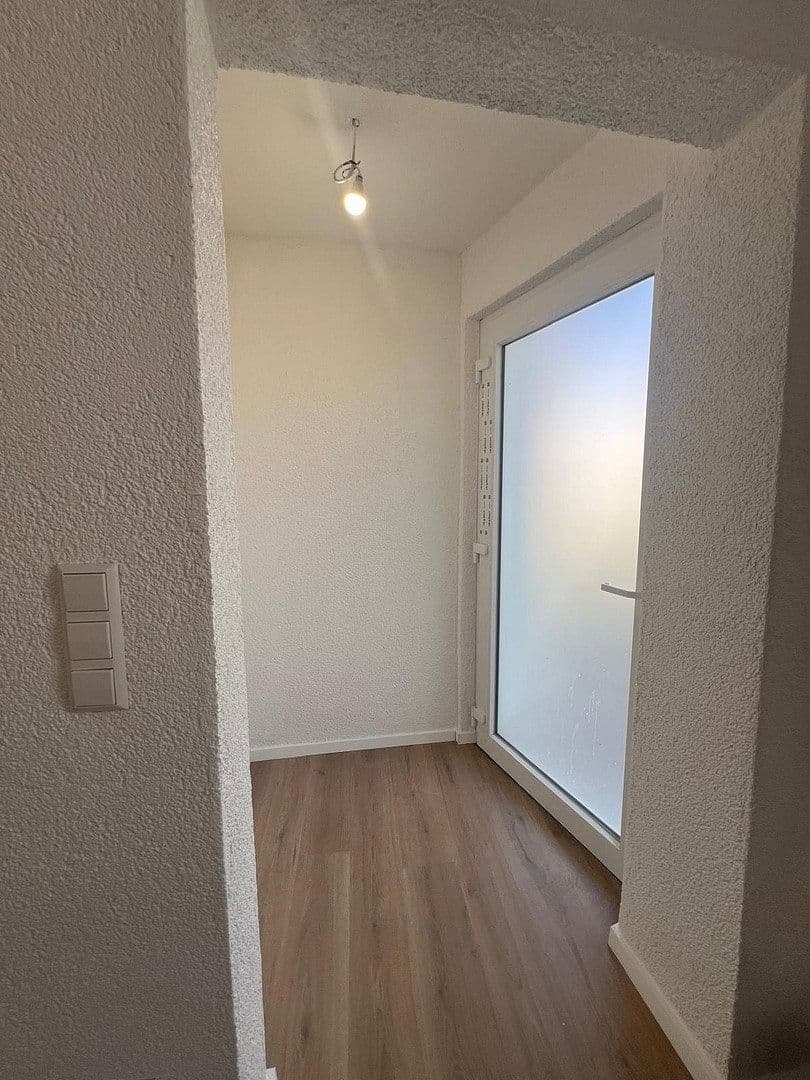 Pronájem bytu 2+1 55 m², Obere Hauptstrasse, Lustadt, Porýní-Falc Pronájem bytu 2+1 55 m², Obere Hauptstrasse, Lustadt, Porýní-Falc