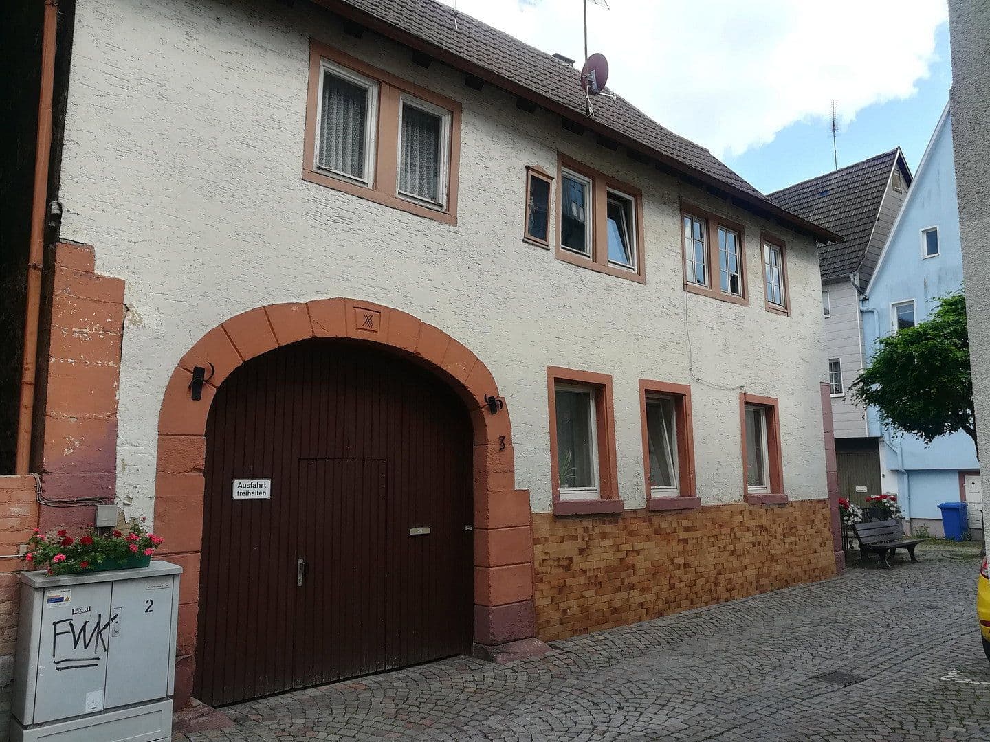 Prodej domu 200 m², pozemek 278 m², Tauberbischofsheim, Bádensko-Württembersko Prodej domu 200 m², pozemek 278 m², Tauberbischofsheim, Bádensko-Württembersko