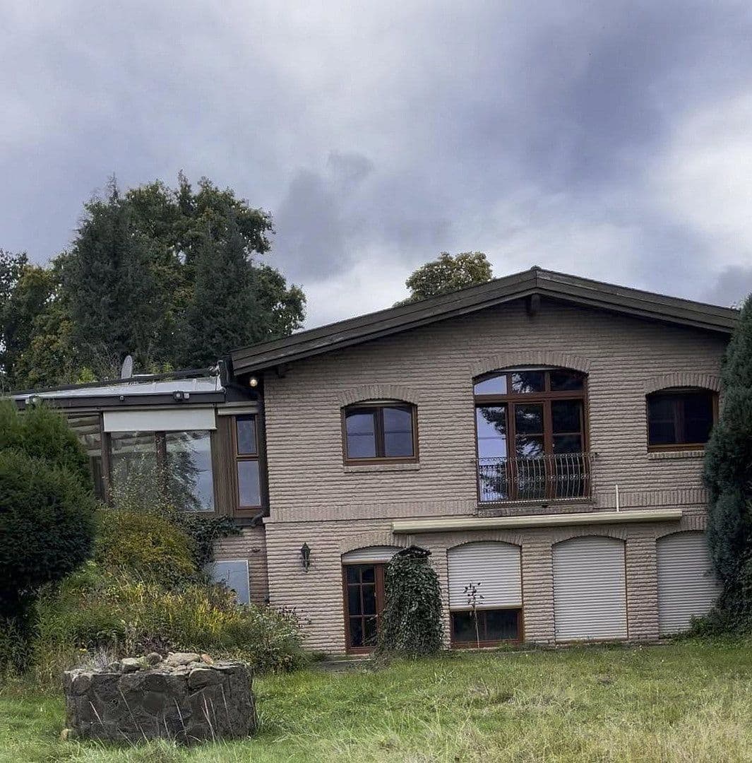 Prodej domu 248 m², pozemek 2.428 m², Bad Schwartau, Šlesvicko-Holštýnsko Prodej domu 248 m², pozemek 2.428 m², Bad Schwartau, Šlesvicko-Holštýnsko