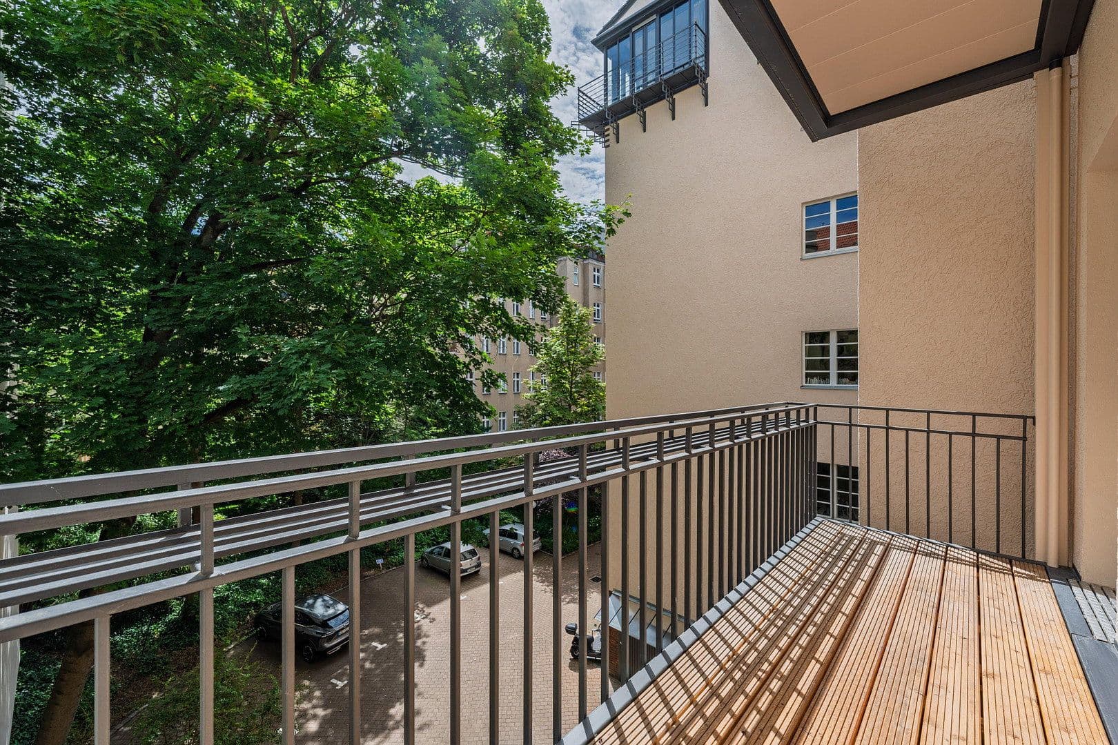 Prodej bytu 4+1 148 m², Düsseldorfer Str. 34, Berlin, Berlín Prodej bytu 4+1 148 m², Düsseldorfer Str. 34, Berlin, Berlín