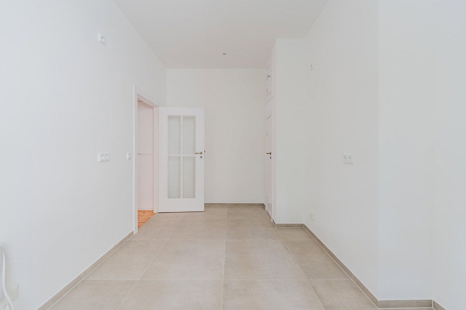 Prodej bytu 4+1 148 m², Düsseldorfer Str. 34, Berlin, Berlín Prodej bytu 4+1 148 m², Düsseldorfer Str. 34, Berlin, Berlín