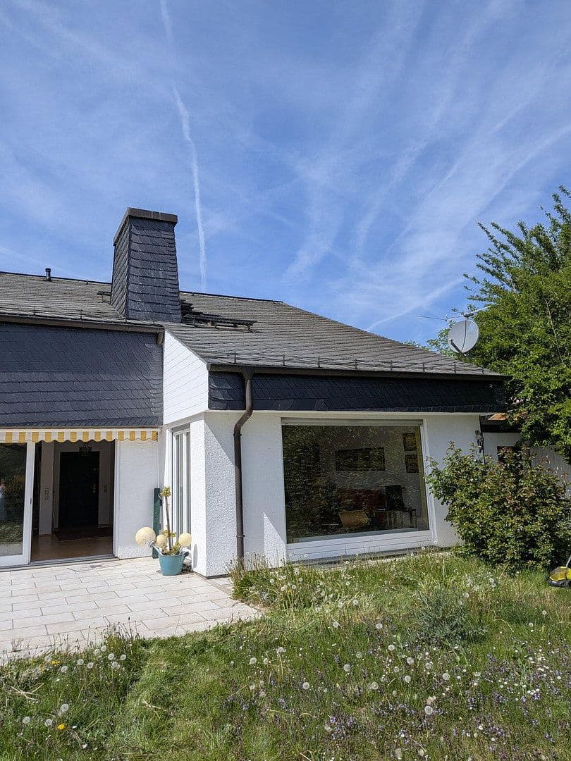 Prodej domu 162 m², pozemek 461 m², Wiesbaden, Hessen Prodej domu 162 m², pozemek 461 m², Wiesbaden, Hessen