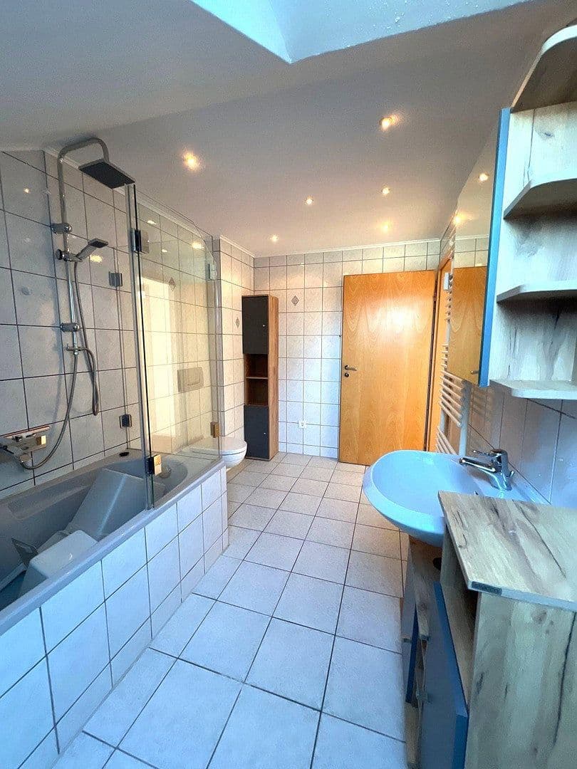Pronájem bytu 4+1 113 m², Friedrich List str 26, Unna, Severní Porýní-Vestfálsko Pronájem bytu 4+1 113 m², Friedrich List str 26, Unna, Severní Porýní-Vestfálsko