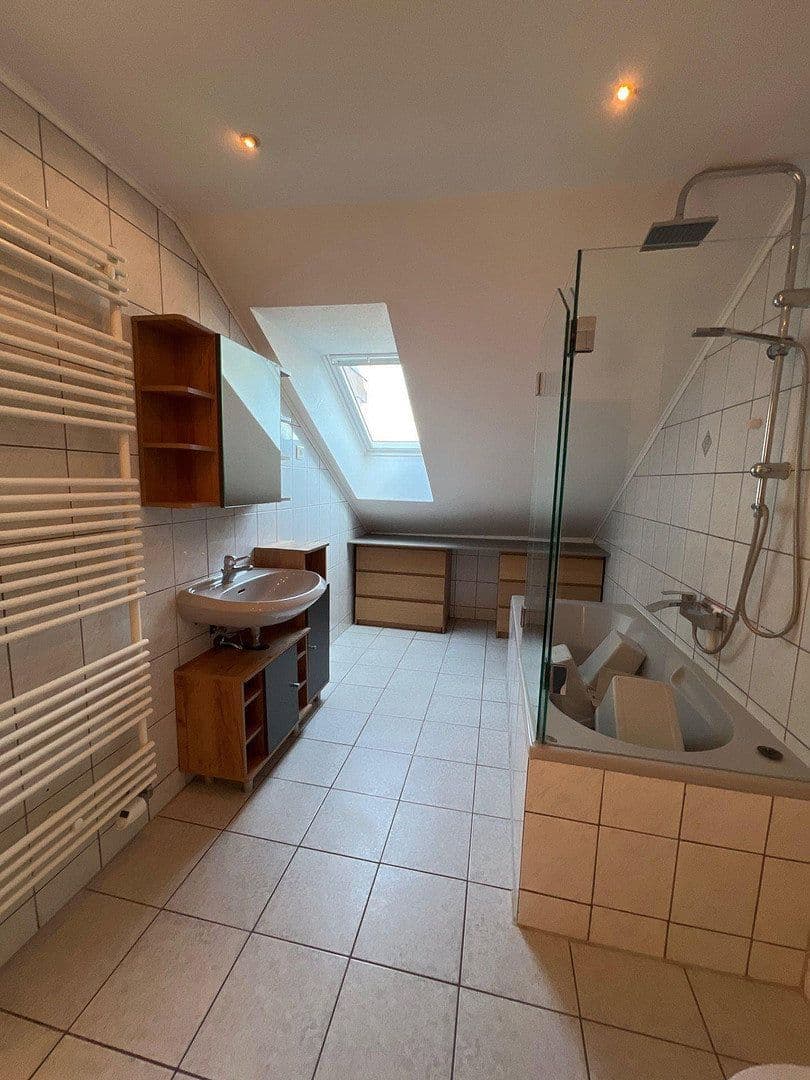 Pronájem bytu 4+1 113 m², Friedrich List str 26, Unna, Severní Porýní-Vestfálsko Pronájem bytu 4+1 113 m², Friedrich List str 26, Unna, Severní Porýní-Vestfálsko