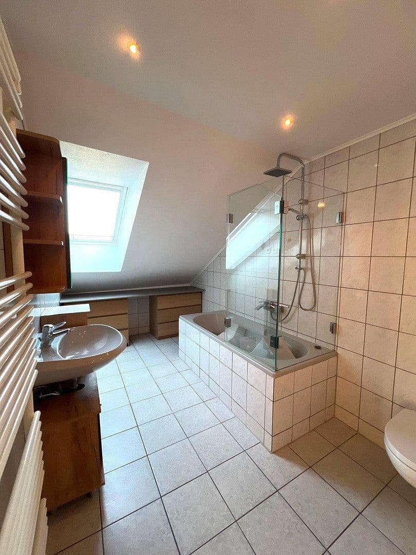 Pronájem bytu 4+1 113 m², Friedrich List str 26, Unna, Severní Porýní-Vestfálsko Pronájem bytu 4+1 113 m², Friedrich List str 26, Unna, Severní Porýní-Vestfálsko