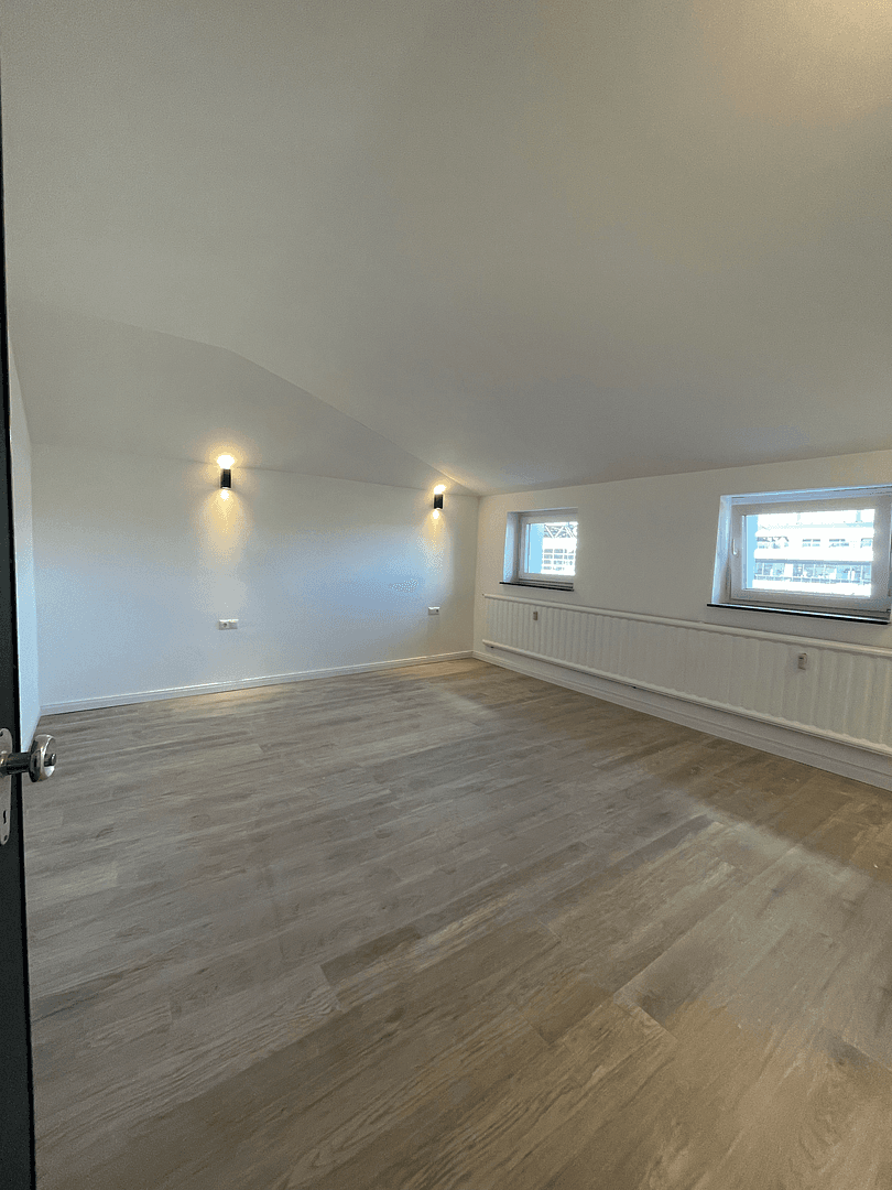 Pronájem bytu 3+1 110 m², Oberaltenallee 18, Hamburg, Hamburg Pronájem bytu 3+1 110 m², Oberaltenallee 18, Hamburg, Hamburg