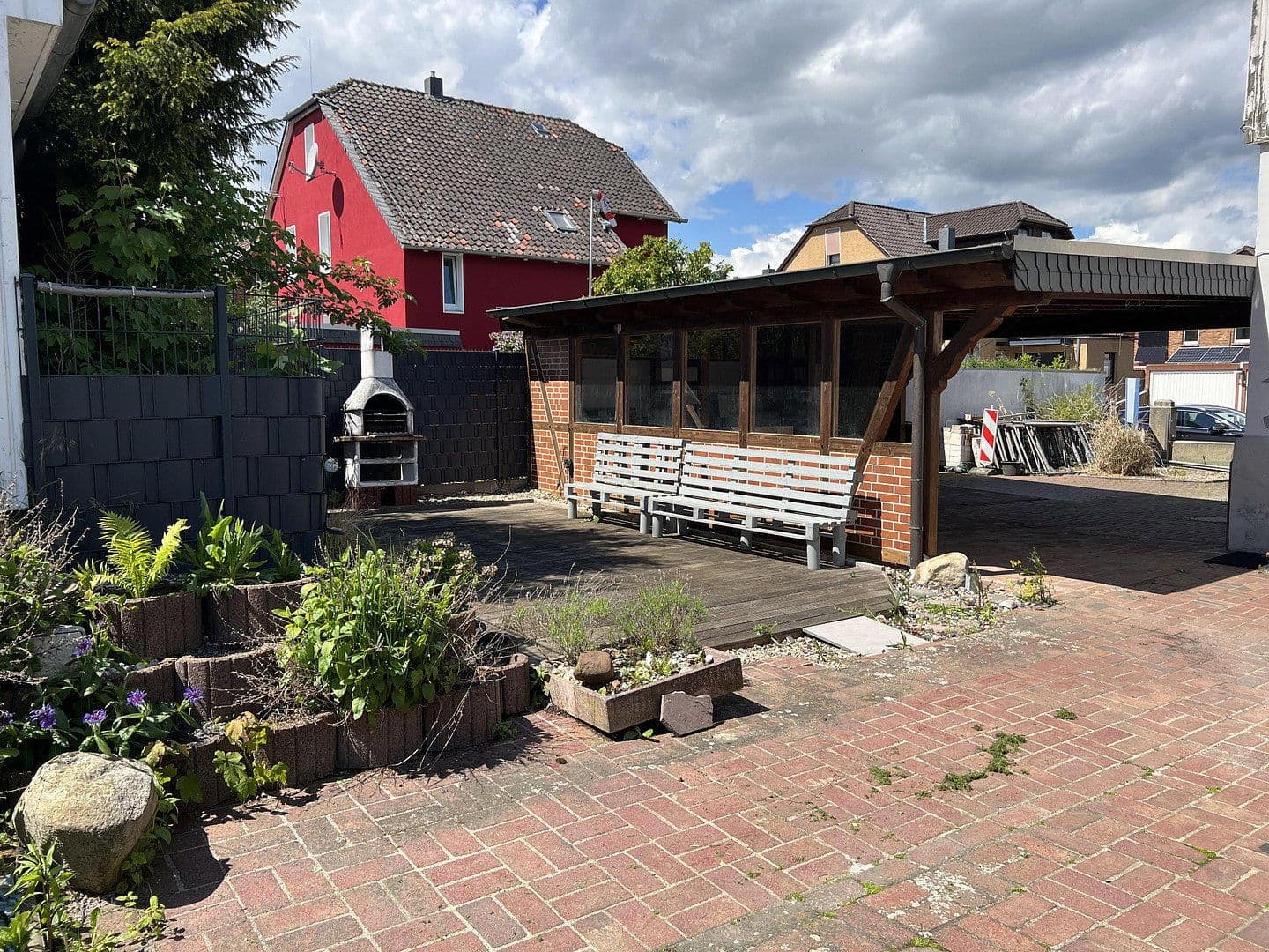 Prodej domu 140 m², pozemek 532 m², Zum Hallenbad 8, Ilsede, Dolní Sasko Prodej domu 140 m², pozemek 532 m², Zum Hallenbad 8, Ilsede, Dolní Sasko