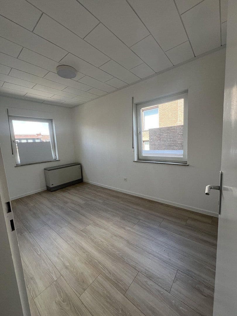 Prodej bytu 3+1 68 m², Hirschberger Str. 6, Wolfsburg, Dolní Sasko Prodej bytu 3+1 68 m², Hirschberger Str. 6, Wolfsburg, Dolní Sasko