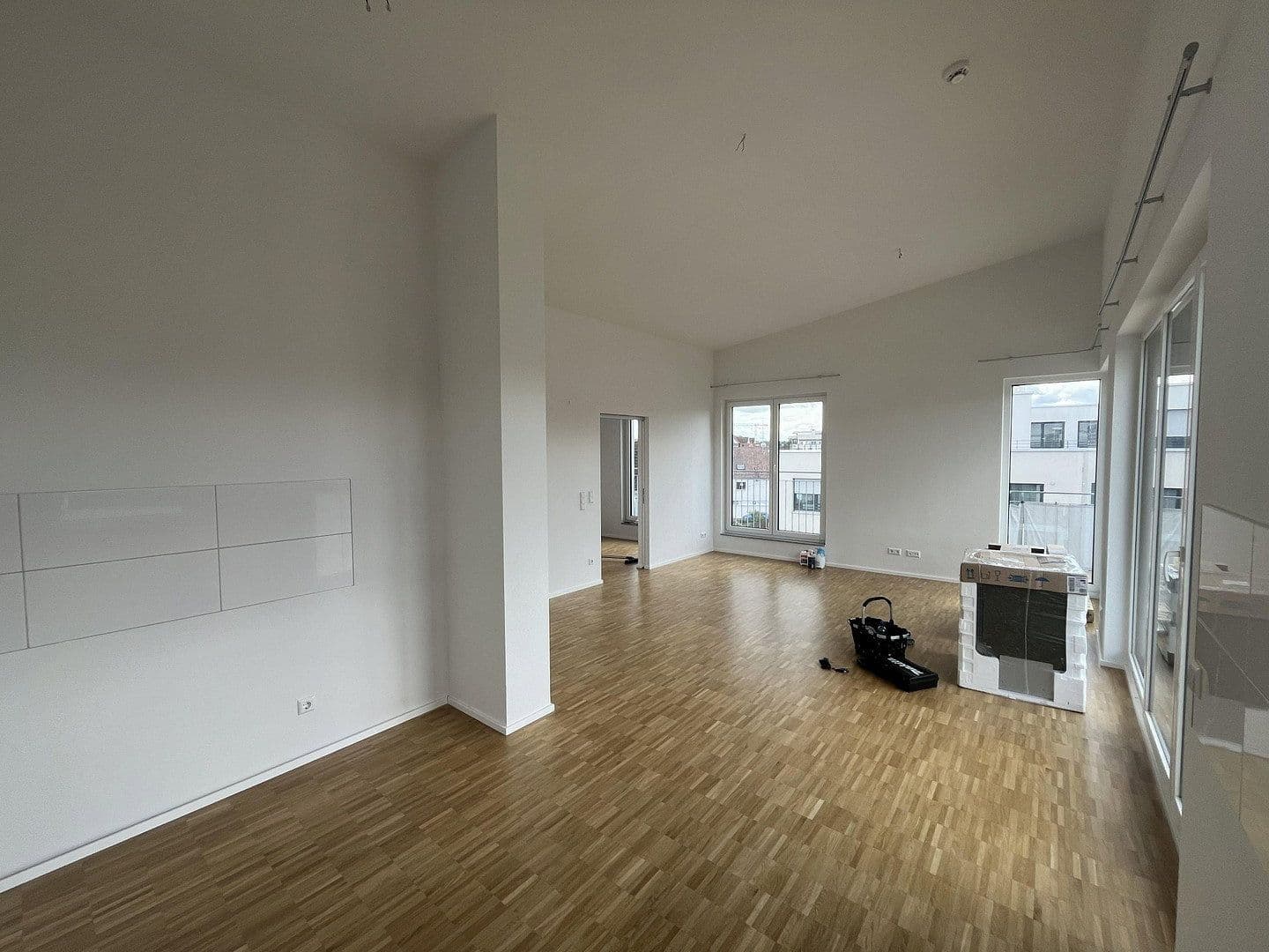 Pronájem bytu 4+1 106 m², Filderstadt, Bádensko-Württembersko Pronájem bytu 4+1 106 m², Filderstadt, Bádensko-Württembersko
