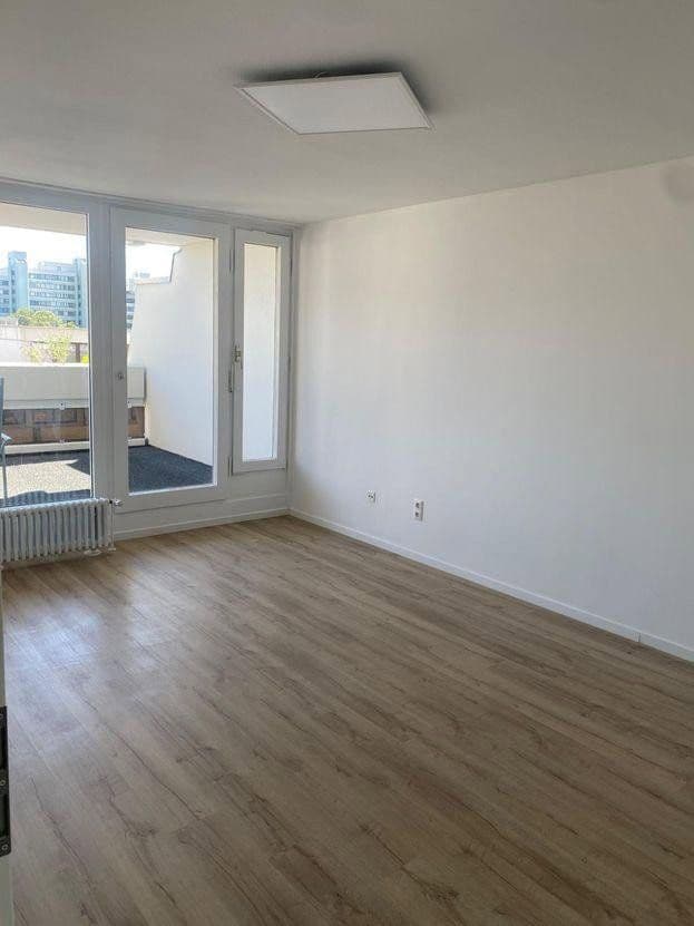 Prodej bytu 3+kk 93 m², Straßberger Str. 36, München, Bavorsko Prodej bytu 3+kk 93 m², Straßberger Str. 36, München, Bavorsko