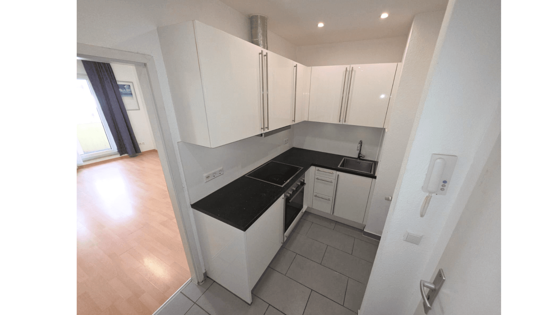 Prodej bytu 2+1 43 m², Lessingstr. 64, Karlsruhe, Bádensko-Württembersko Prodej bytu 2+1 43 m², Lessingstr. 64, Karlsruhe, Bádensko-Württembersko