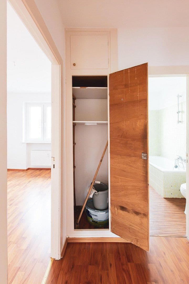 Prodej bytu 3+1 65 m², Neumünstersche Straße 23, Hamburg, Hamburg Prodej bytu 3+1 65 m², Neumünstersche Straße 23, Hamburg, Hamburg