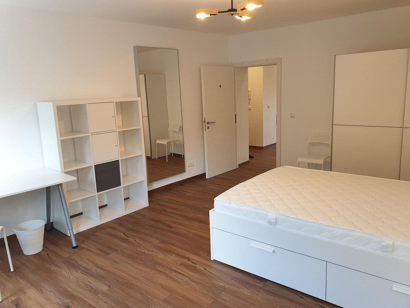 Prodej domu 461 m², pozemek 649 m², Saarbrücken, Země Sársko Prodej domu 461 m², pozemek 649 m², Saarbrücken, Země Sársko