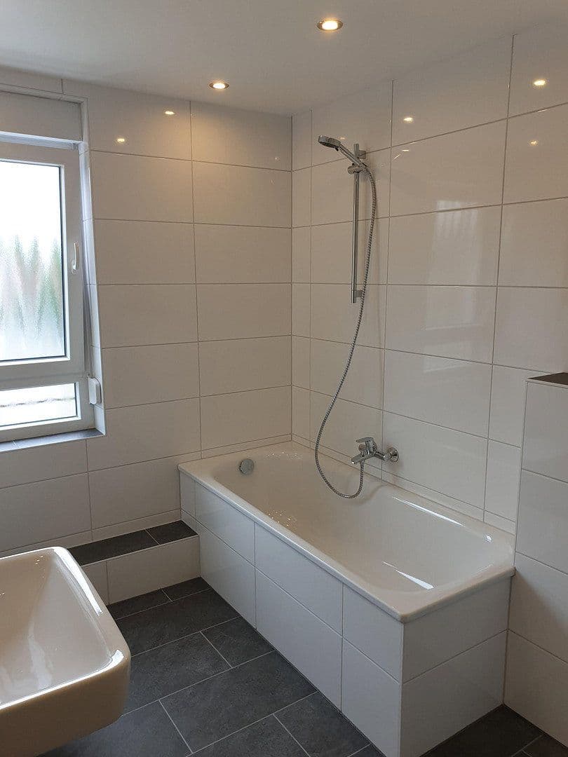 Prodej domu 461 m², pozemek 649 m², Saarbrücken, Země Sársko Prodej domu 461 m², pozemek 649 m², Saarbrücken, Země Sársko