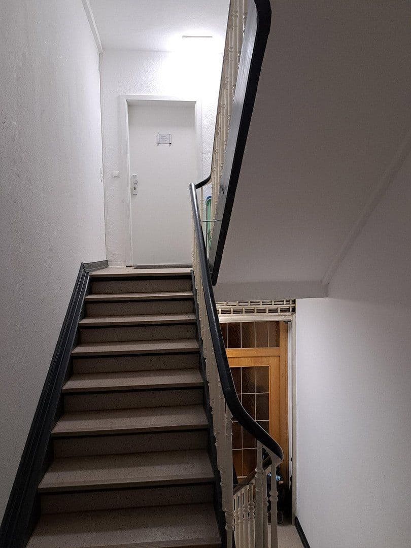 Prodej domu 461 m², pozemek 649 m², Saarbrücken, Země Sársko Prodej domu 461 m², pozemek 649 m², Saarbrücken, Země Sársko