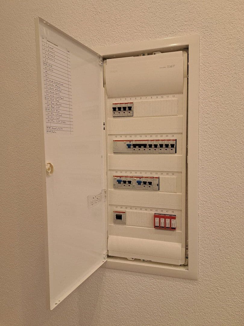 Prodej domu 461 m², pozemek 649 m², Saarbrücken, Země Sársko Prodej domu 461 m², pozemek 649 m², Saarbrücken, Země Sársko