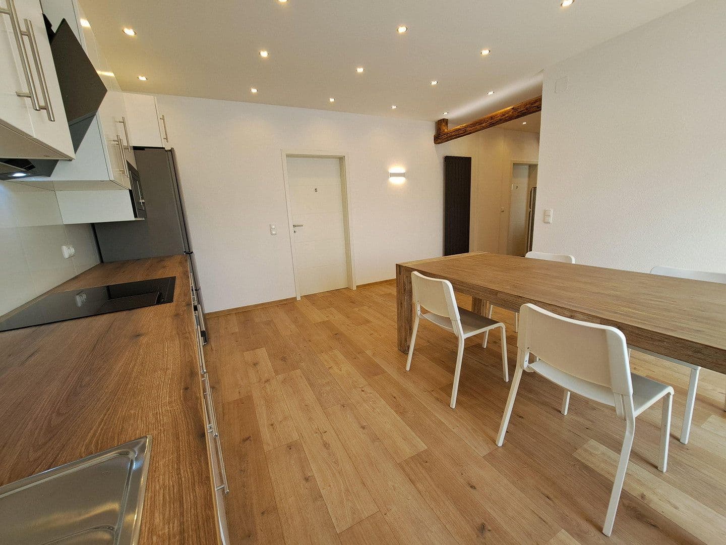 Prodej domu 461 m², pozemek 649 m², Saarbrücken, Země Sársko Prodej domu 461 m², pozemek 649 m², Saarbrücken, Země Sársko