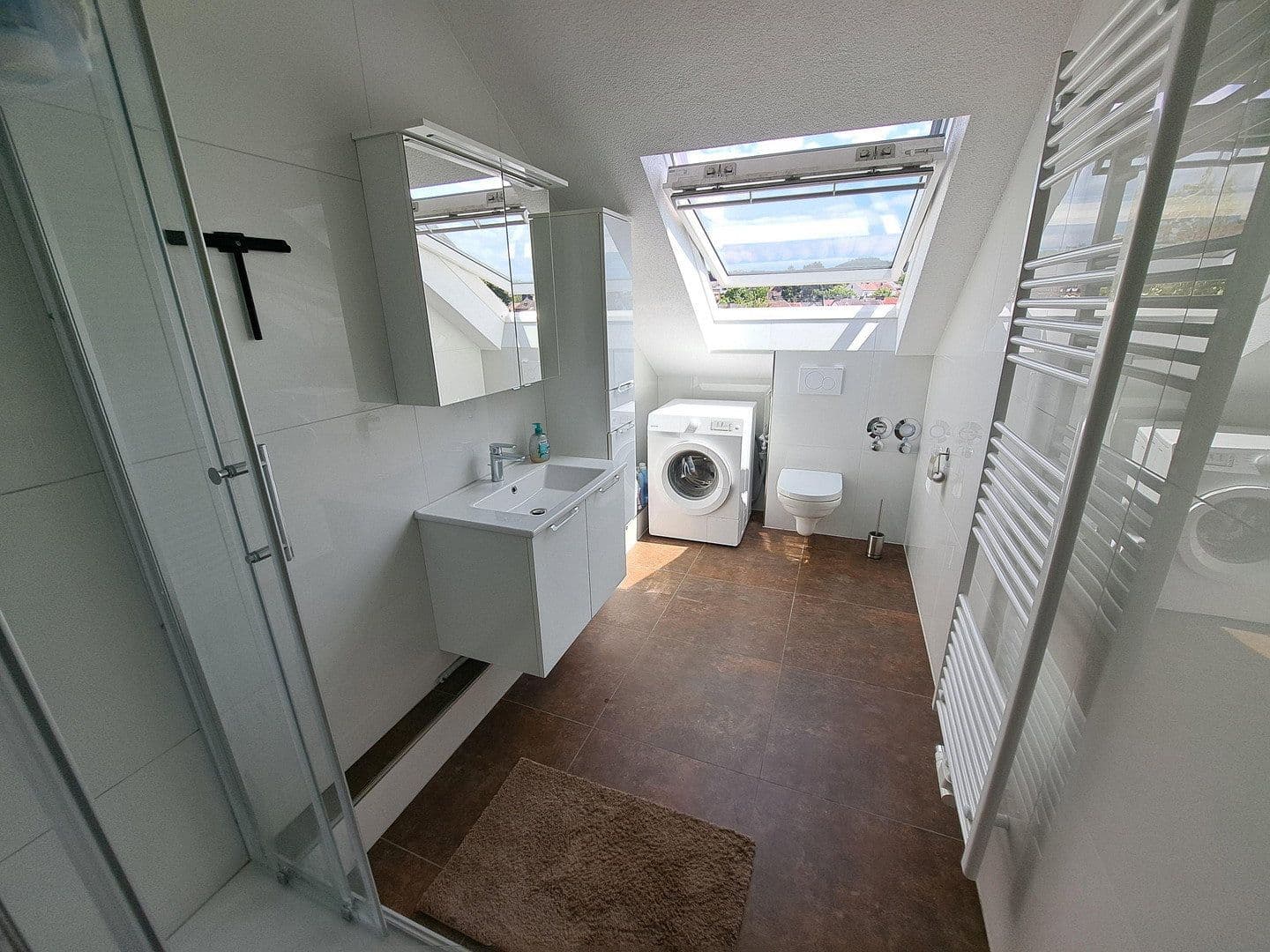 Prodej domu 461 m², pozemek 649 m², Saarbrücken, Země Sársko Prodej domu 461 m², pozemek 649 m², Saarbrücken, Země Sársko