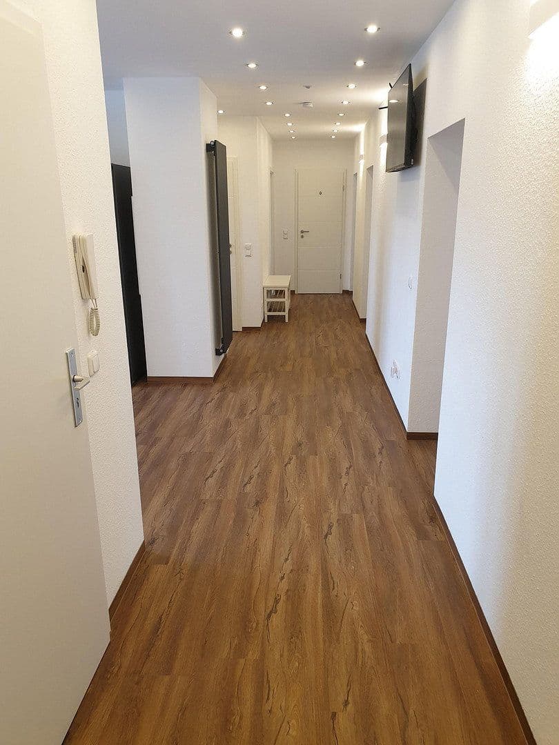 Prodej domu 461 m², pozemek 649 m², Saarbrücken, Země Sársko Prodej domu 461 m², pozemek 649 m², Saarbrücken, Země Sársko