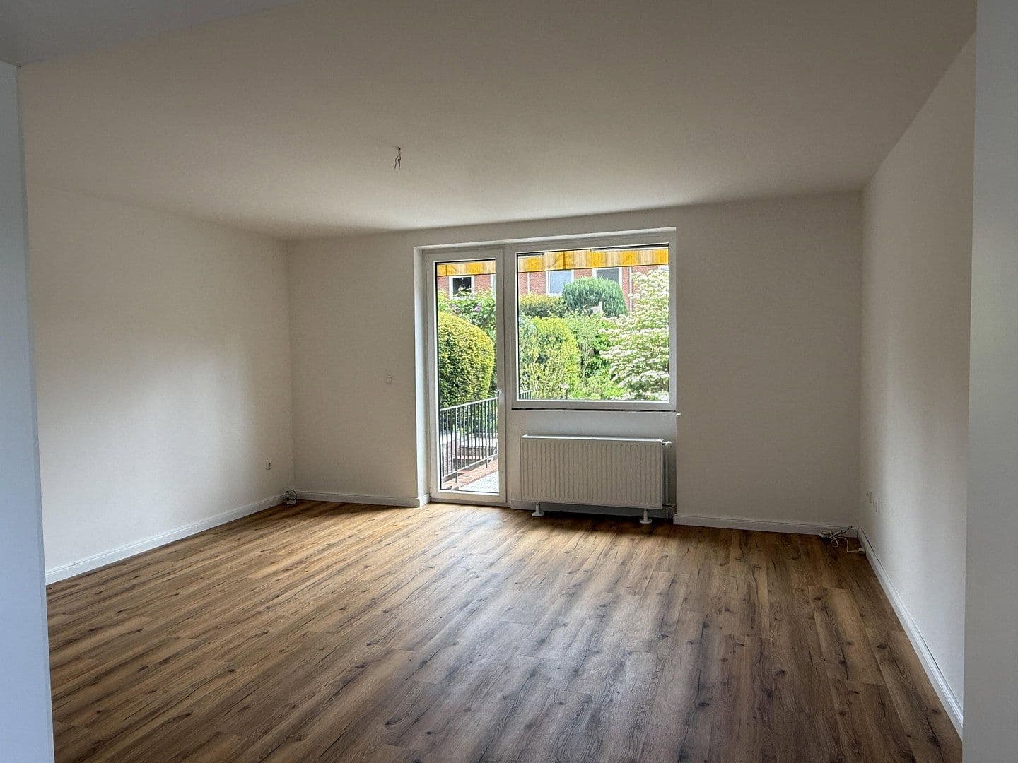 Pronájem domu 115 m², pozemek 450 m², Norderstedt, Šlesvicko-Holštýnsko Pronájem domu 115 m², pozemek 450 m², Norderstedt, Šlesvicko-Holštýnsko