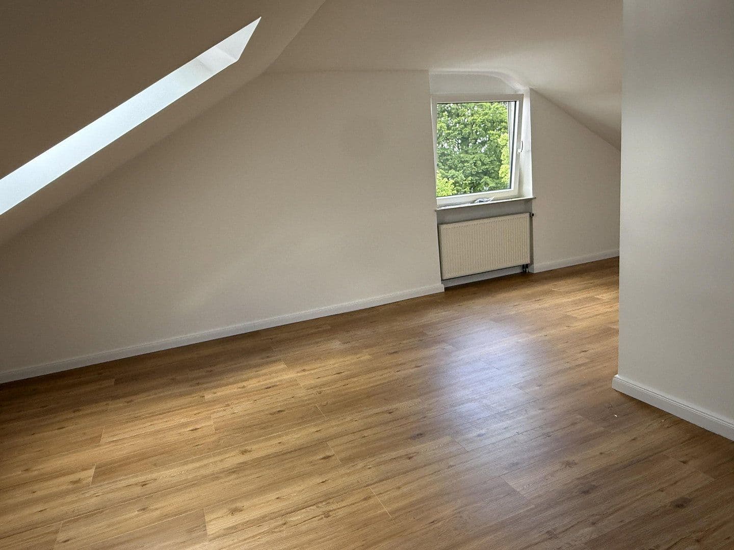 Pronájem domu 115 m², pozemek 450 m², Norderstedt, Šlesvicko-Holštýnsko Pronájem domu 115 m², pozemek 450 m², Norderstedt, Šlesvicko-Holštýnsko