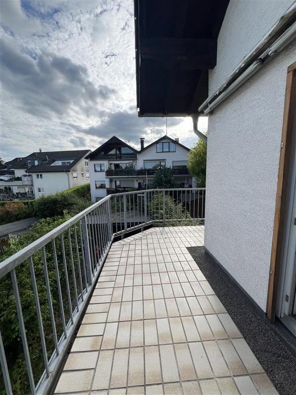 Pronájem bytu 2+1 73 m², Rösrath, Severní Porýní-Vestfálsko Pronájem bytu 2+1 73 m², Rösrath, Severní Porýní-Vestfálsko