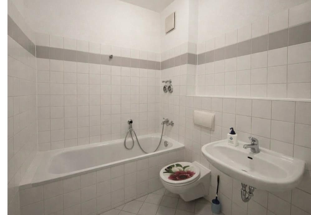 Pronájem bytu 2+1 63 m², Halberstädter Str. 118, Magdeburg, Sasko-Anhaltsko Pronájem bytu 2+1 63 m², Halberstädter Str. 118, Magdeburg, Sasko-Anhaltsko