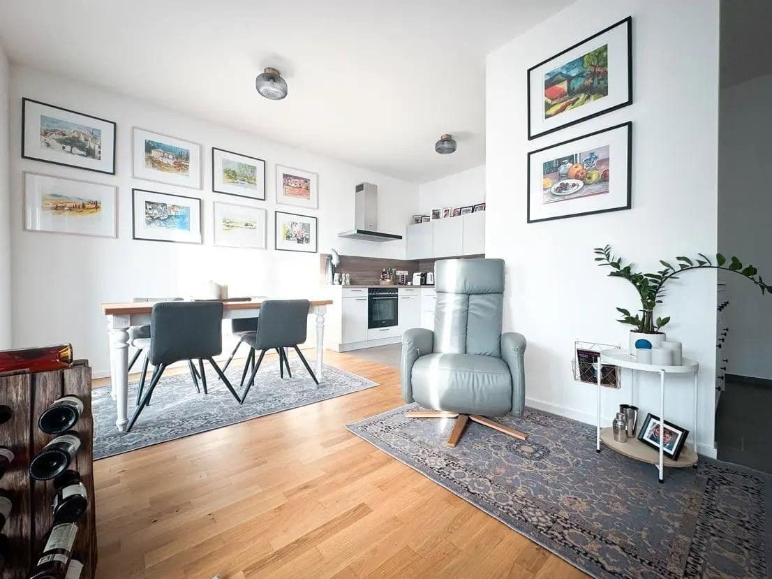 Pronájem bytu 2+1 56 m², Berlin, Berlín Pronájem bytu 2+1 56 m², Berlin, Berlín