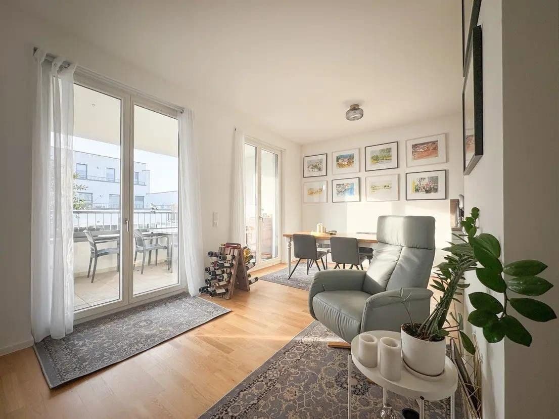 Pronájem bytu 2+1 56 m², Berlin, Berlín Pronájem bytu 2+1 56 m², Berlin, Berlín