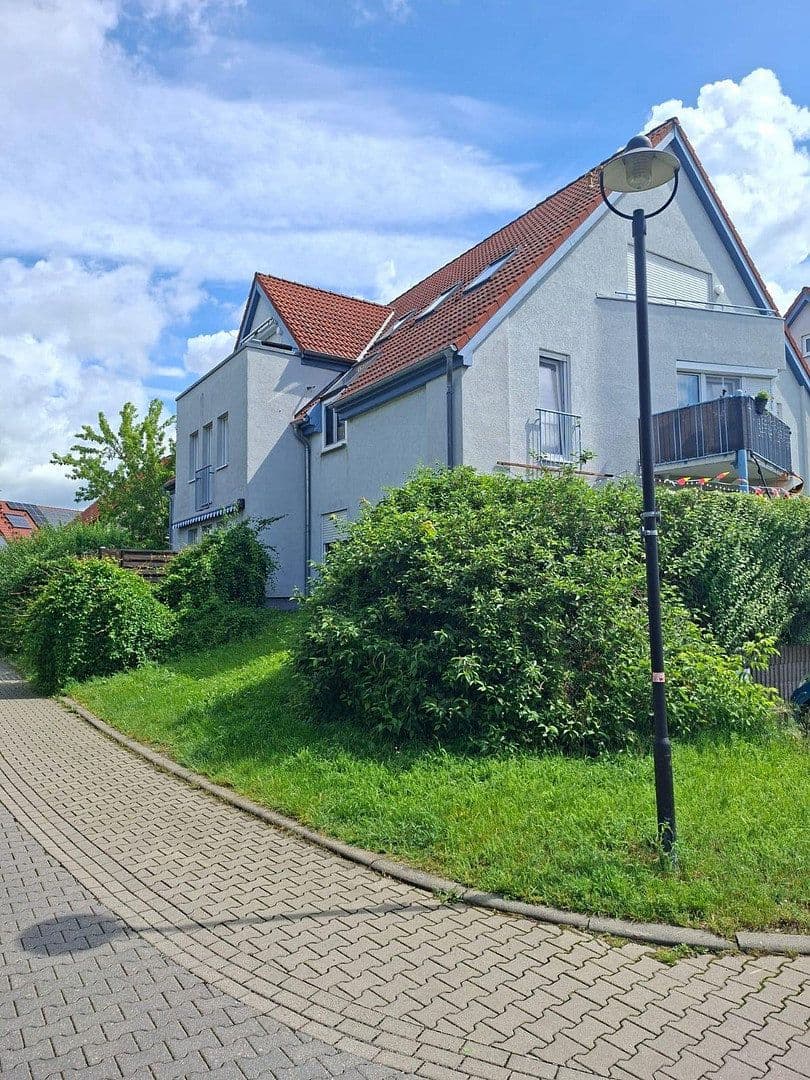 Prodej bytu 6+1 149 m², Unter dem Holzweg 8, Grammetal, Durynsko Prodej bytu 6+1 149 m², Unter dem Holzweg 8, Grammetal, Durynsko
