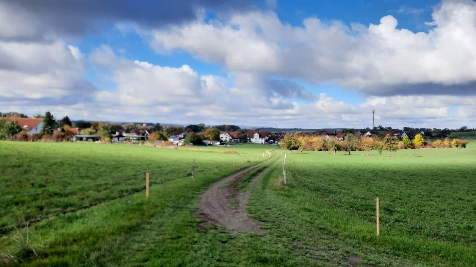 Prodej bytu 6+1 149 m², Unter dem Holzweg 8, Grammetal, Durynsko Prodej bytu 6+1 149 m², Unter dem Holzweg 8, Grammetal, Durynsko