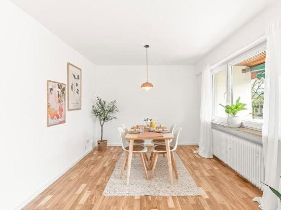 Pronájem bytu 3+kk 78 m², Obertürkheim, Bádensko-Württembersko Pronájem bytu 3+kk 78 m², Obertürkheim, Bádensko-Württembersko