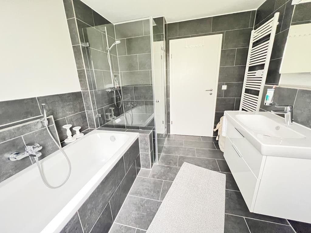 Prodej bytu 3+1 89 m², Holzgerlingen, Bádensko-Württembersko Prodej bytu 3+1 89 m², Holzgerlingen, Bádensko-Württembersko