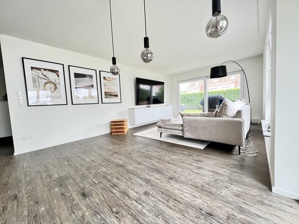 Prodej bytu 3+1 89 m², Holzgerlingen, Bádensko-Württembersko Prodej bytu 3+1 89 m², Holzgerlingen, Bádensko-Württembersko