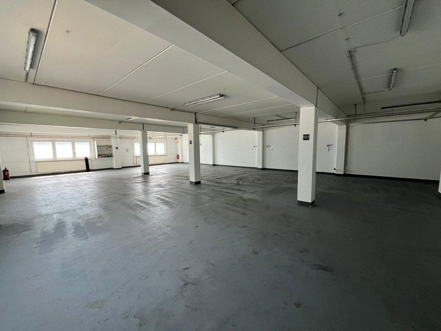 Pronájem nebytového prostoru 6.000 m², Beckebohnen 11, Liebenau, Dolní Sasko Pronájem nebytového prostoru 6.000 m², Beckebohnen 11, Liebenau, Dolní Sasko