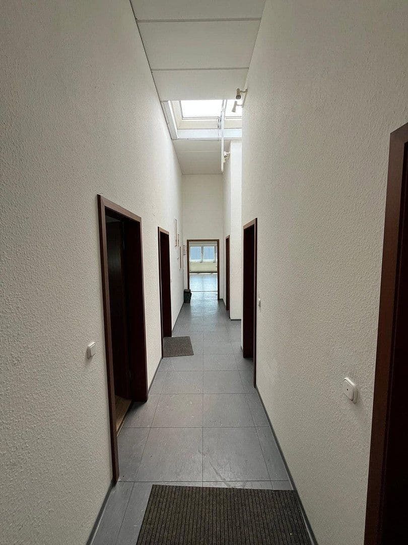 Pronájem nebytového prostoru 6.000 m², Beckebohnen 11, Liebenau, Dolní Sasko Pronájem nebytového prostoru 6.000 m², Beckebohnen 11, Liebenau, Dolní Sasko