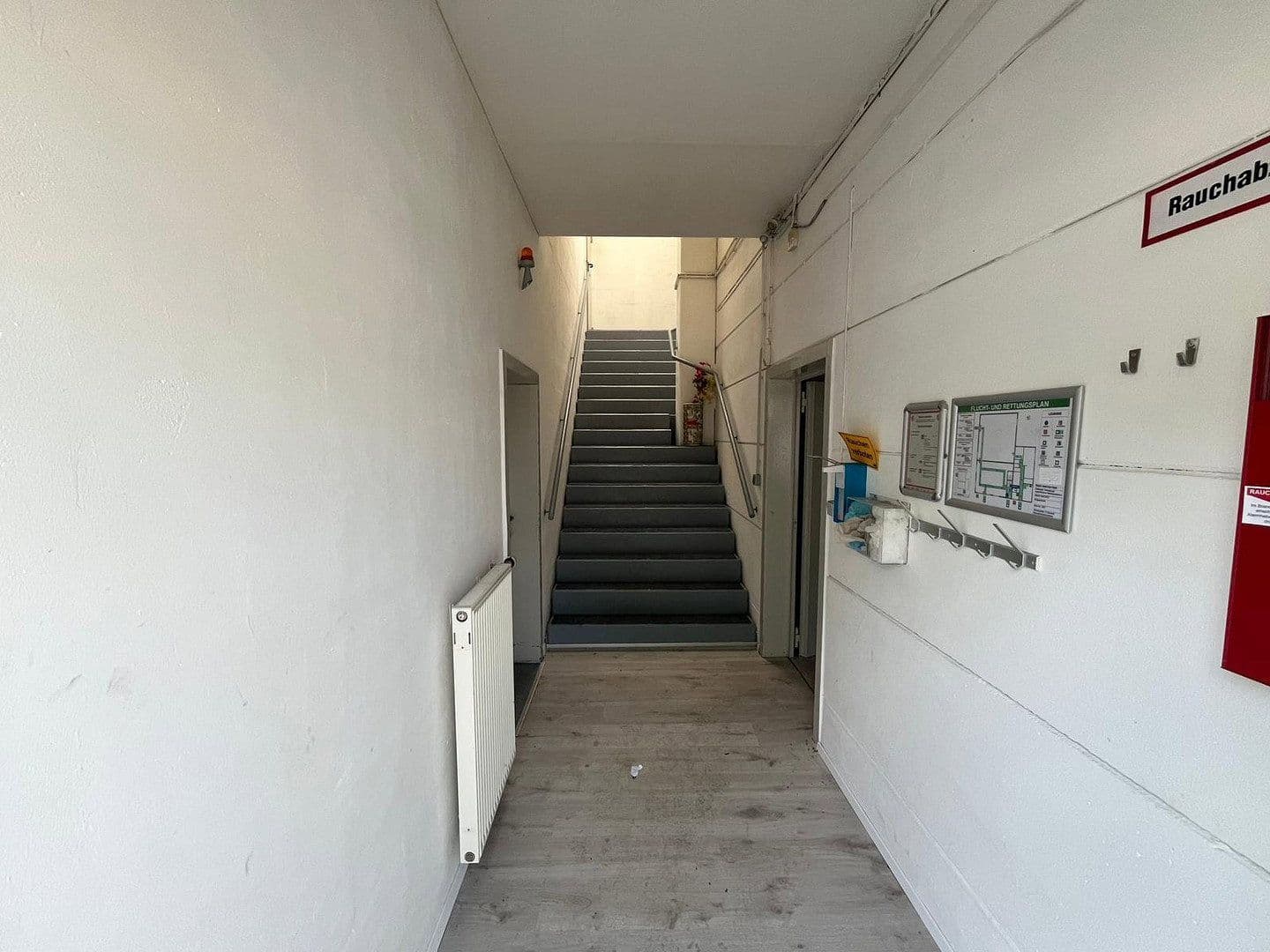 Pronájem nebytového prostoru 6.000 m², Beckebohnen 11, Liebenau, Dolní Sasko Pronájem nebytového prostoru 6.000 m², Beckebohnen 11, Liebenau, Dolní Sasko