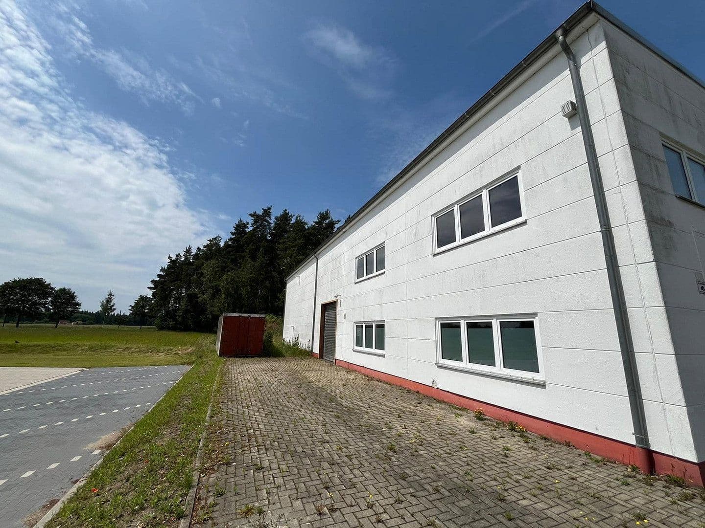 Pronájem nebytového prostoru 6.000 m², Beckebohnen 11, Liebenau, Dolní Sasko Pronájem nebytového prostoru 6.000 m², Beckebohnen 11, Liebenau, Dolní Sasko
