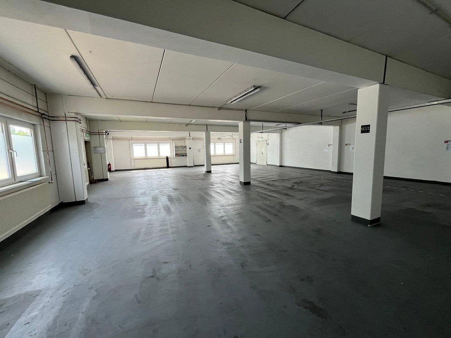 Pronájem nebytového prostoru 6.000 m², Beckebohnen 11, Liebenau, Dolní Sasko Pronájem nebytového prostoru 6.000 m², Beckebohnen 11, Liebenau, Dolní Sasko